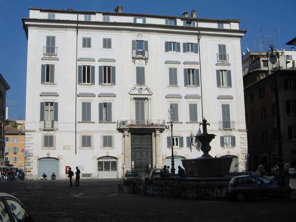 Piazza Farnese Lägenhet *